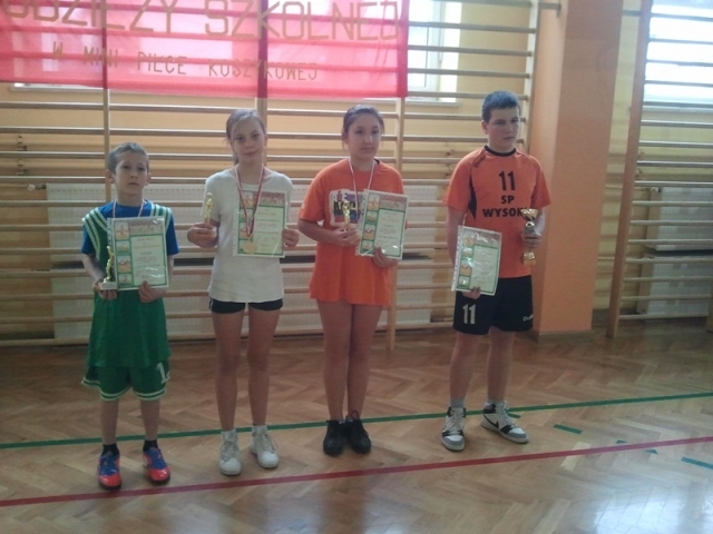 zawody w koszykówce-11